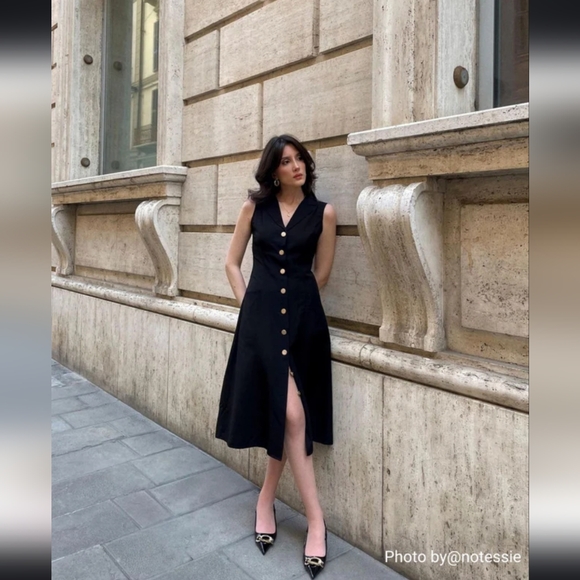 RIHOAS Dresses & Skirts - V Neck Midi Dress